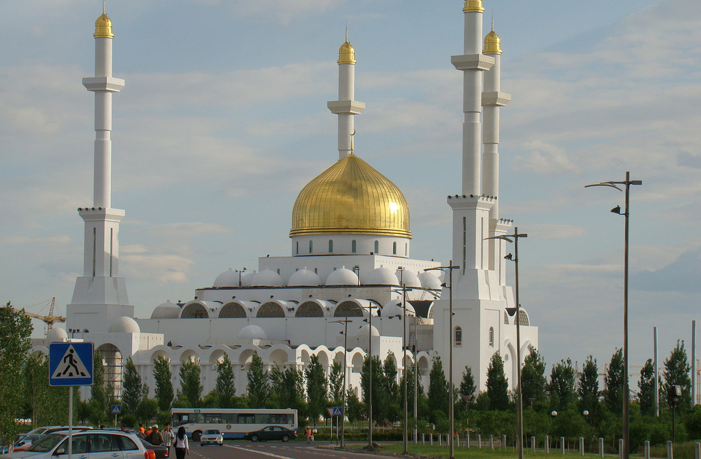 Nur-Astana_Mosque